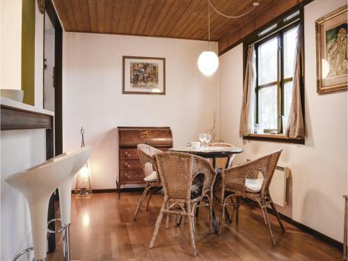 Three-bedroom Holiday Home In Dronningmolle