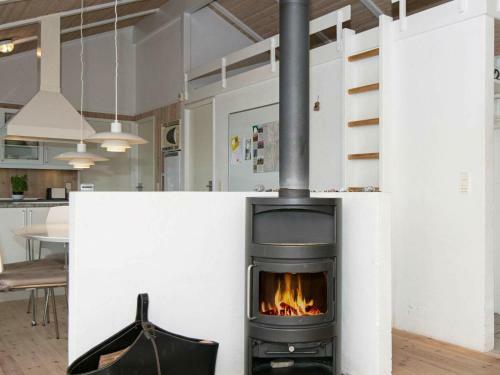 Three-bedroom Holiday Home In Ebeltoft 2