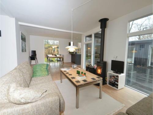 Three-bedroom Holiday Home In Ebeltoft