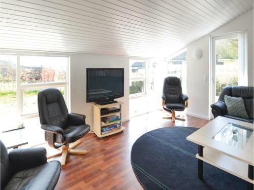 Four-bedroom Holiday Home In Ebeltoft