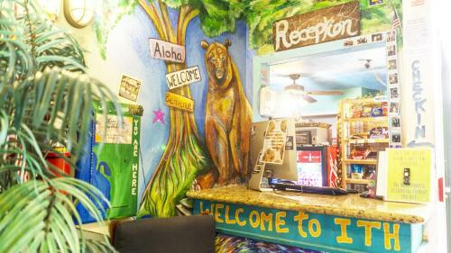 Ith Zoo Hostel San Diego