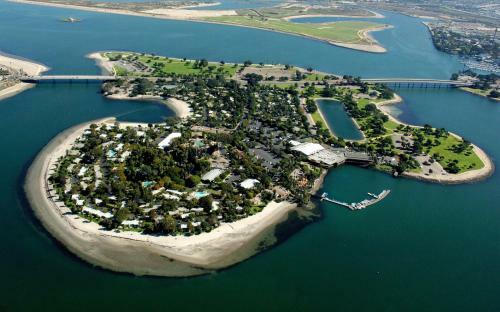 Hotel Paradise Point Resort & Spa
