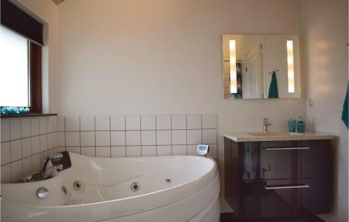 Three-bedroom Holiday Home In Ebeltoft