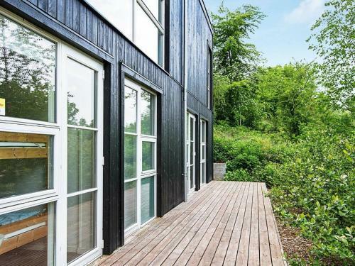 Six-bedroom Holiday Home In Ebeltoft