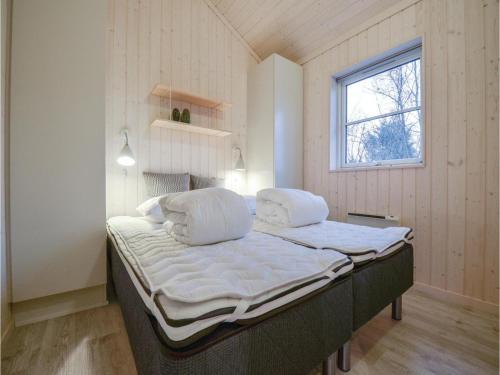 Six-bedroom Holiday Home In Ebeltoft