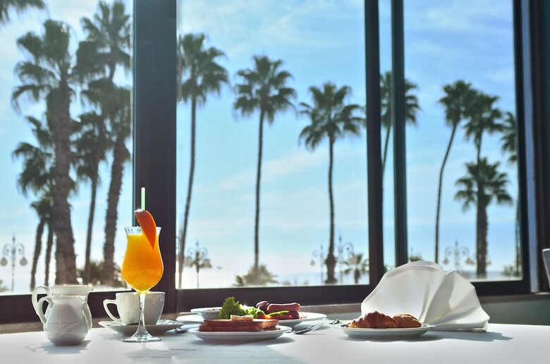 Sun Hall Hotel