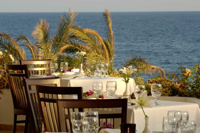 Constantinou Bros Athena Royal Beach Hotel