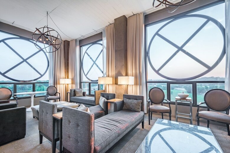 Proximity Hotel
