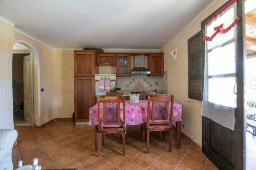 Apartamento Villa Iris With Pool