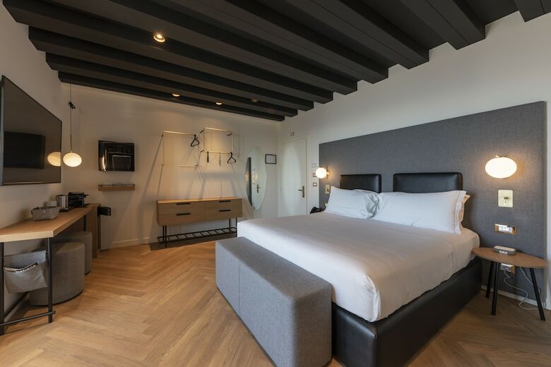 Maisonme Boutique Hotel