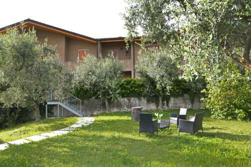 Hostal Rooms Ai Poggi