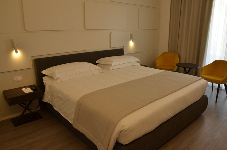 Solho Hotel