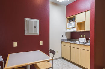 Hotel Red Roof Inn And Suites