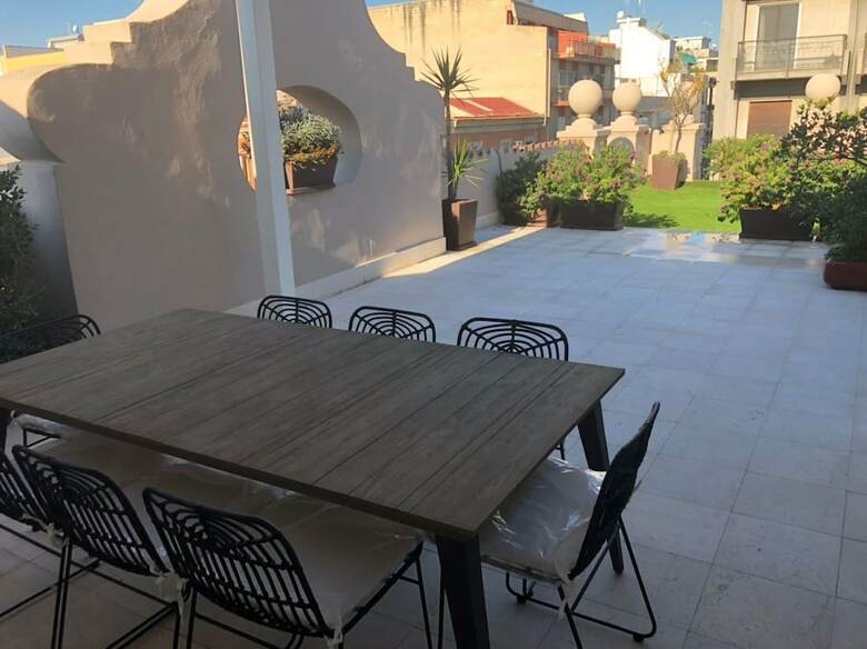 Bed & Breakfast 200 Rooms & Terrace