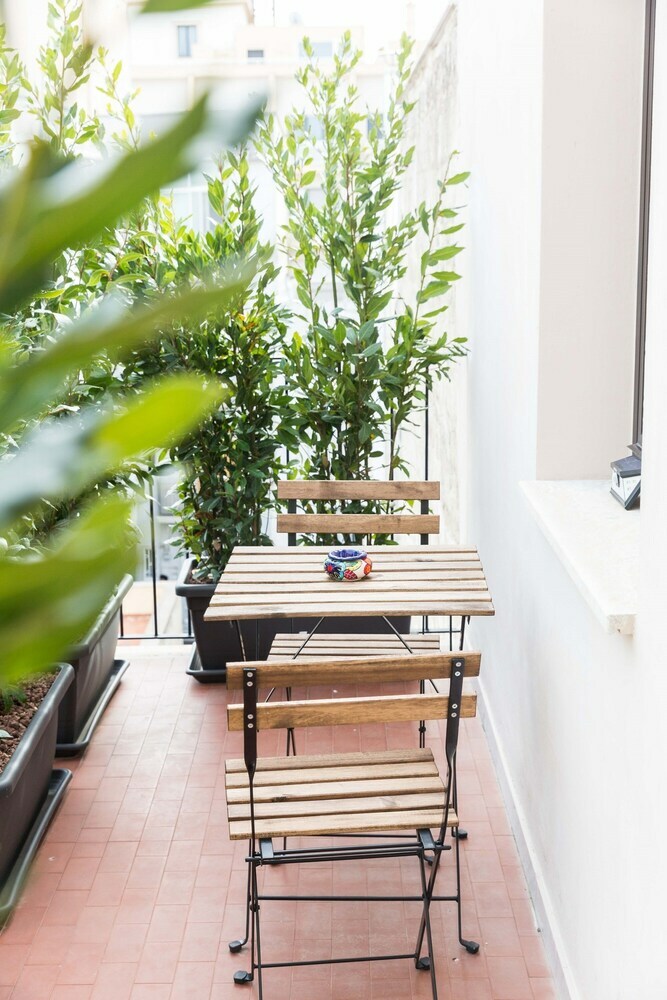 Bed & Breakfast 200 Rooms & Terrace