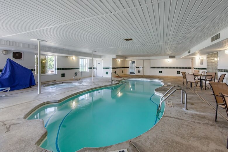 Hotel Days Inn & Suites Of Clayton