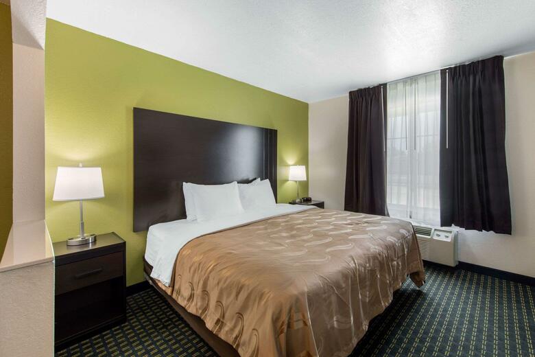 Hotel Days Inn & Suites Of Clayton