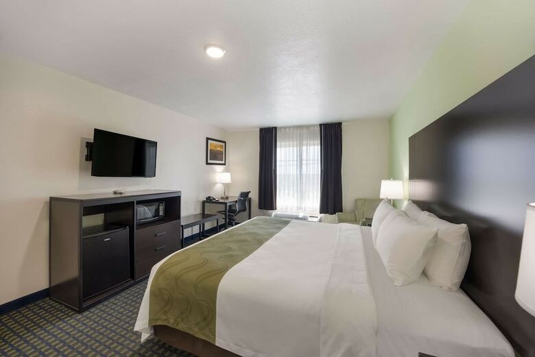 Hotel Days Inn & Suites Of Clayton