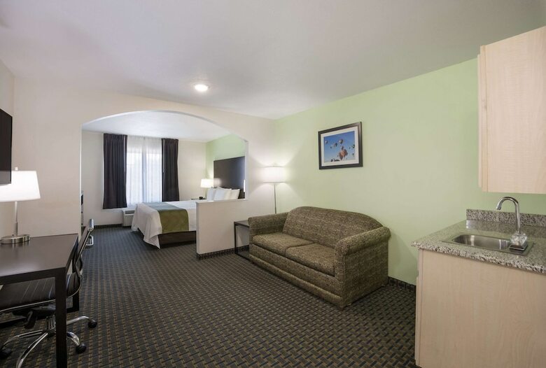 Hotel Days Inn & Suites Of Clayton