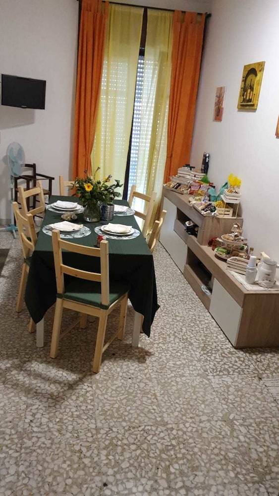 Bed & Breakfast B & B Leti
