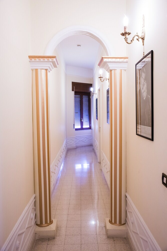 Hostal Vittoria Guest House Battipaglia