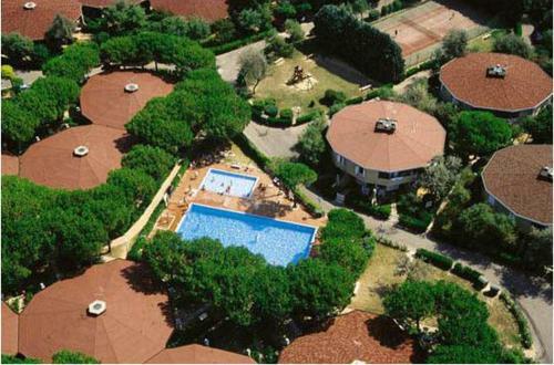 Trilo Tivoli Con Piscina E Tennis