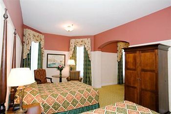 Hotel Carleton Of Oak Park