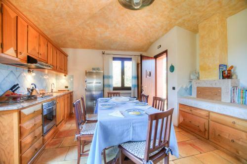 Cala Bitta Villa Sleeps 6 Pool Air Con Wifi