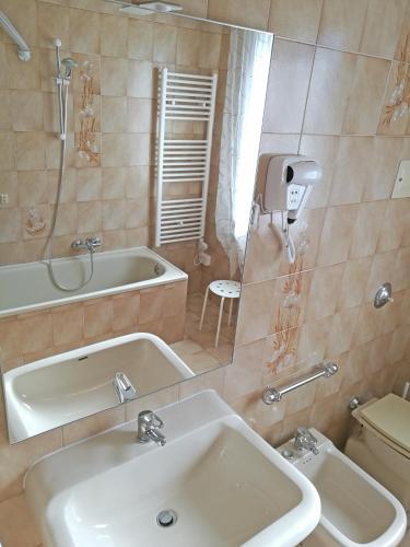 Hostal Ca' Nadia