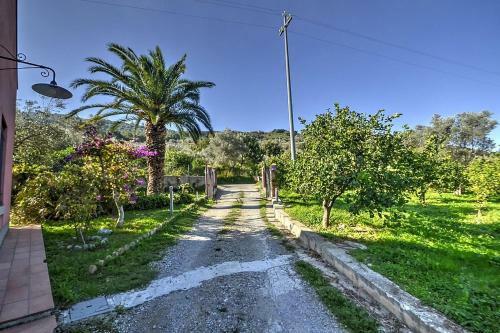 Capri Leone Villa Sleeps 5 Pool Air Con Wifi