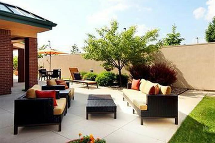 Hotel Courtyard Chicago Bloomingdale