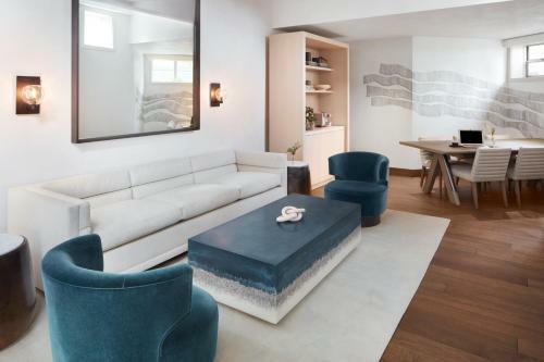 Casa Madrona Hotel And Spa