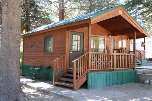 Lake View Lodge