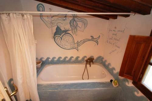 Castellina Marittima Villa Sleeps 10 Pool Wifi
