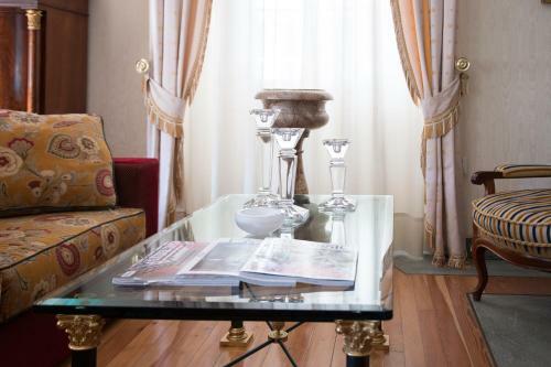 Joseph Apartments Luxury Label
