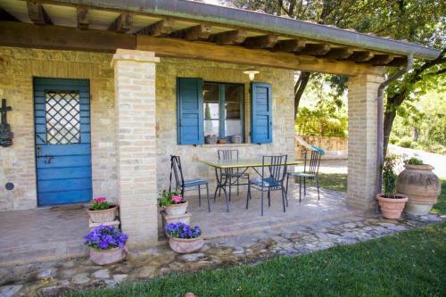 Collazzone Villa Sleeps 4 Air Con Wifi