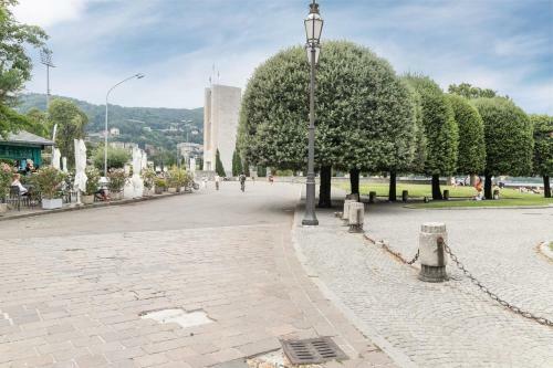 Lario Promenade Apartment