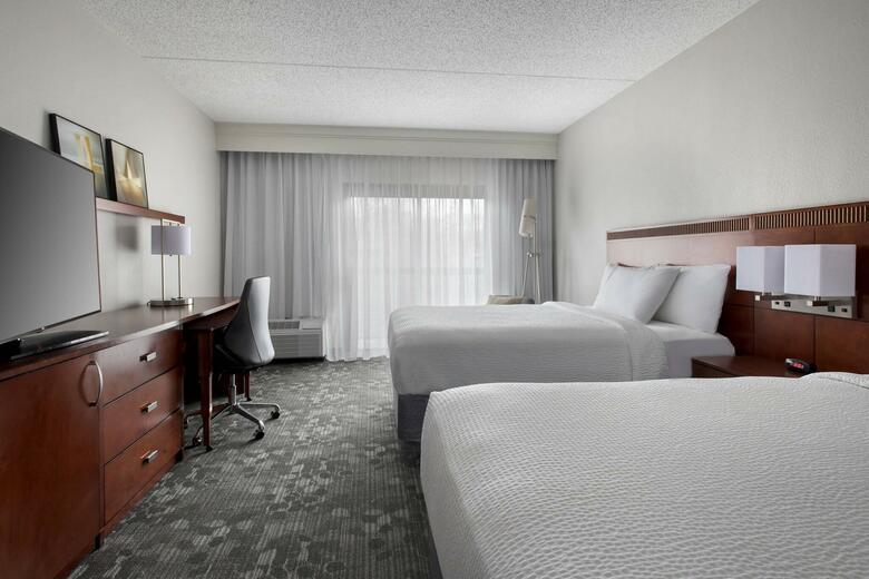 Hotel Courtyard Lincroft Red Bank