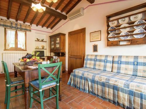 Magnificent Apartment With Private Terrace Near Cortona
