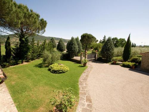 Magnificent Apartment With Private Terrace Near Cortona