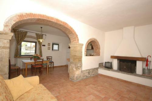 Dicomano Apartment Sleeps 6 Pool