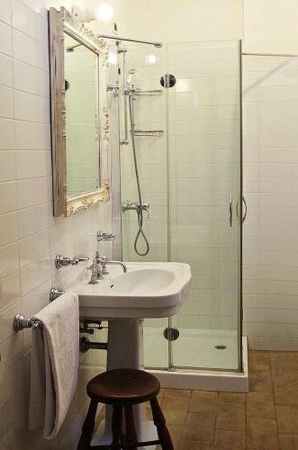 Dolciano Villa Sleeps 4 Pool Air Con Wifi