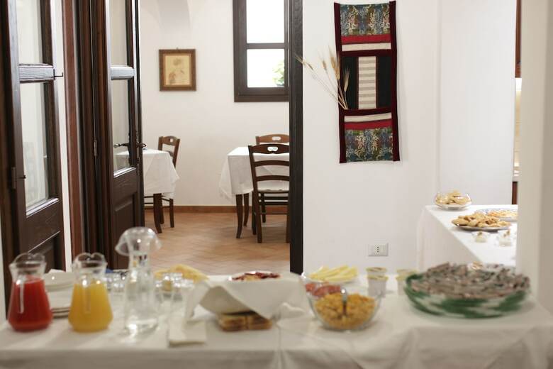 Hotel Ghivine Albergo Diffuso