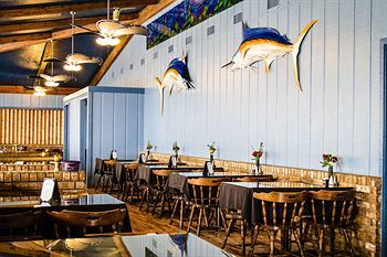 Hotel Crystal Cove Resort