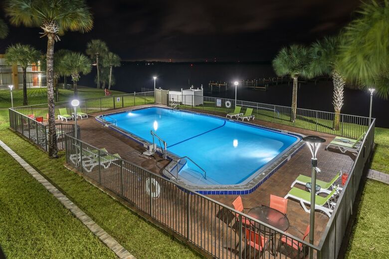 Hotel Quality Inn And Suites Riverfront