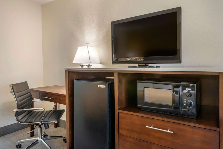 Hotel Quality Inn And Suites Riverfront
