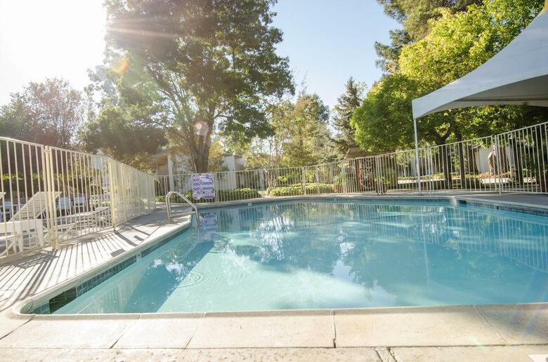 Hotel Los Gatos Lodge