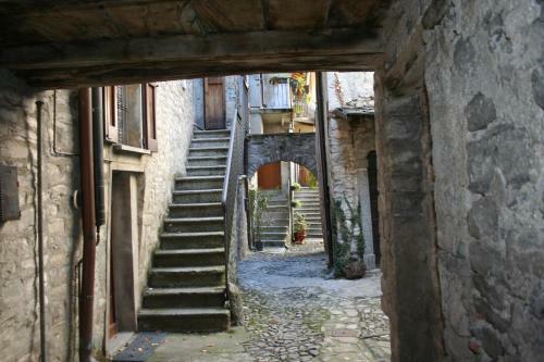 Altido Giuliana Home