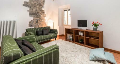 Altido Giuliana Home
