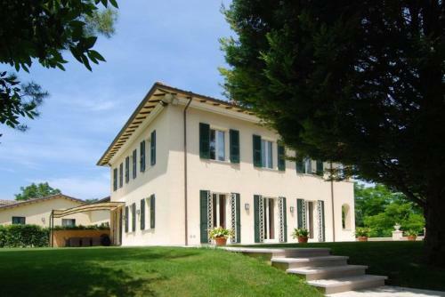 Fano Villa Sleeps 8 Pool Air Con Wifi